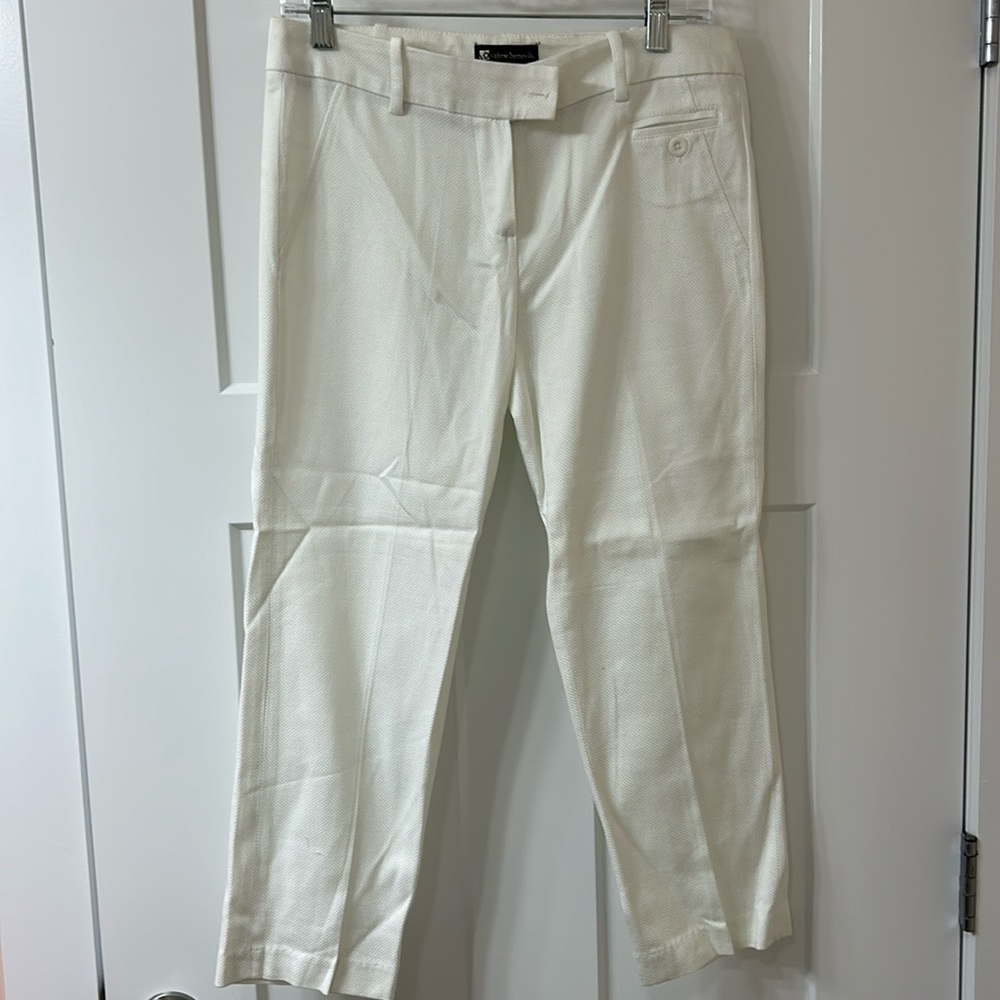 Women’s capris.